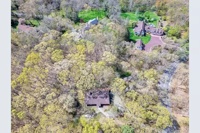 28 Picardy Lane, Syosset, NY 11791 - Photo 34