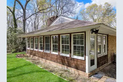 28 Picardy Lane, Syosset, NY 11791 - Photo 6