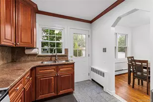 14 Evans, Albertson, NY 11507 - Photo 12