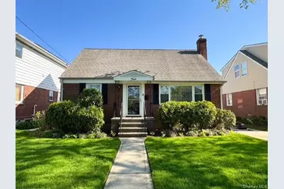 4 Powell Place, New Hyde Park, NY 11040 - Photo 1