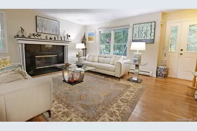 64 Glen Road, Calverton, NY 11933 - Photo 6