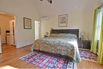 64 Glen Road, Calverton, NY 11933 - Photo 16