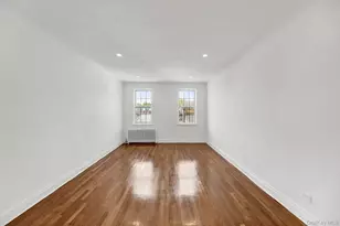 1 Ash Pl, Great Neck, NY 11021 - Photo 6