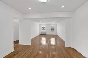 1 Ash Pl, Great Neck, NY 11021 - Photo 4