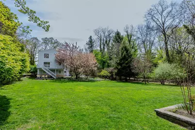 81 Old Post Road, East Setauket, NY 11733 - Photo 40