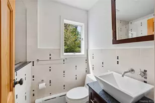 81 Old Post Rd, East Setauket, NY 11733 - Photo 18