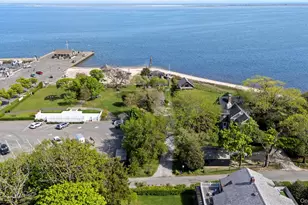 4 Shore Rd, Bellport, NY 11713 - Photo 2