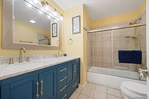 3 Emily Ct, Hampton Bays, NY 11946 - Photo 6
