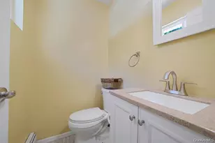 3 Emily Ct, Hampton Bays, NY 11946 - Photo 10
