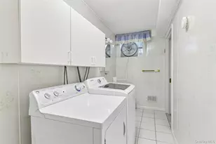 23 Middle Dr, Huntington, NY 11743 - Photo 28