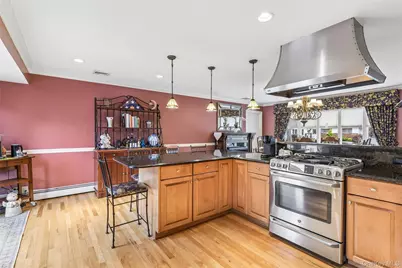 23 Middle Drive, Huntington, NY 11743 - Photo 8