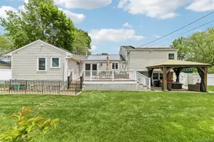 23 Middle Dr, Huntington, NY 11743 - Photo 38