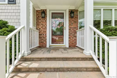 23 Middle Drive, Huntington, NY 11743 - Photo 2