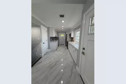 24 Underhill Avenue, Roosevelt, NY 11575 - Photo 4