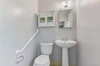 31 Sunset Drive, Huntington, NY 11743 - Photo 20