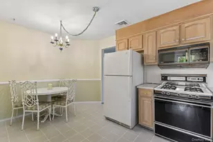 31 Sunset Dr, Huntington, NY 11743 - Photo 12