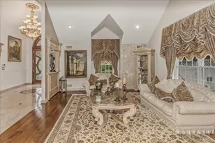 21 Chauncey Pl, Woodbury, NY 11797 - Photo 10