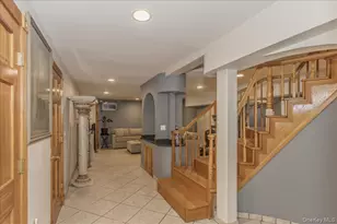 21 Chauncey Pl, Woodbury, NY 11797 - Photo 32