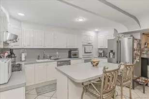 21 Chauncey Pl, Woodbury, NY 11797 - Photo 38