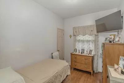 21 Chauncey Place, Woodbury, NY 11797 - Photo 18