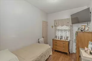 21 Chauncey Pl, Woodbury, NY 11797 - Photo 18