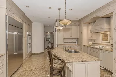 21 Chauncey Place, Woodbury, NY 11797 - Photo 14