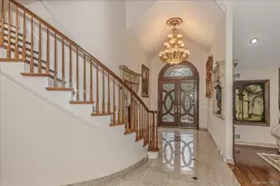 21 Chauncey Pl, Woodbury, NY 11797 - Photo 6