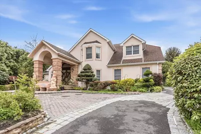 21 Chauncey Place, Woodbury, NY 11797 - Photo 4