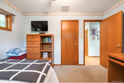 22 Beacon Drive, Sound Beach, NY 11789 - Photo 18