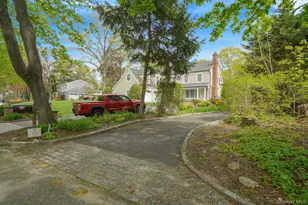 214 Landing Ave, Smithtown, NY 11787 - Photo 8