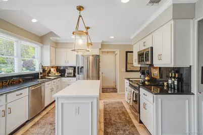 10 Mink Lane, East Setauket, NY 11733 - Photo 26