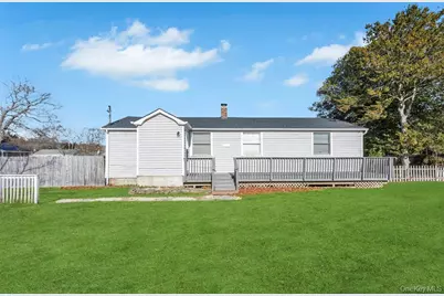 209 Jamaica Avenue, Medford, NY 11763 - Photo 6
