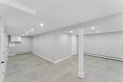 646 Benris Avenue, Franklin Square, NY 11010 - Photo 14