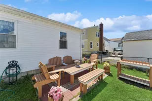 646 Benris Ave, Franklin Square, NY 11010 - Photo 16