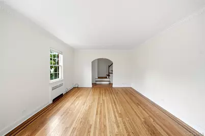 32 Huntington Drive, Yonkers, NY 10704 - Photo 14
