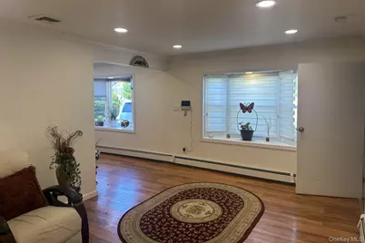 1 Hamlet Road, Levittown, NY 11756 - Photo 4