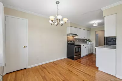 2 Germonds Village #12, Bardonia, NY 10954 - Photo 6