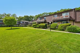 2 Germonds Village, Bardonia, NY 10954 - Photo 32