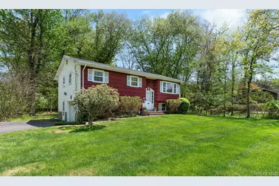 4 Brentwood Drive, New City, NY 10956 - Photo 2