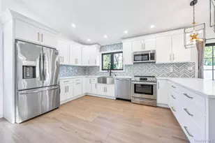 20 Garden St, Nesconset, NY 11767 - Photo 12