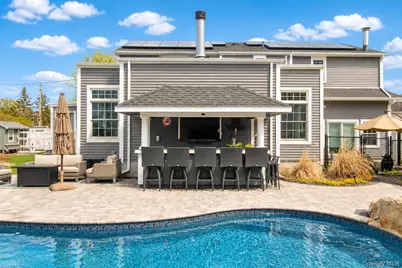 14 Michalis Court, West Islip, NY 11795 - Photo 20