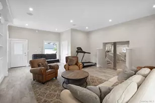 14 Michalis Ct, West Islip, NY 11795 - Photo 8