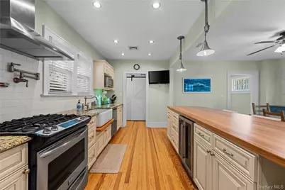 9 Ormond Street, Rockville Centre, NY 11570 - Photo 16