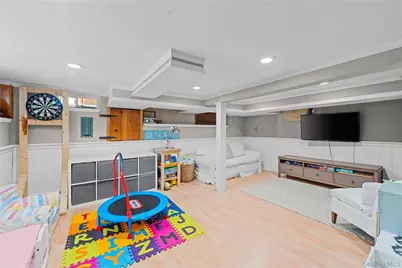 9 Ormond Street, Rockville Centre, NY 11570 - Photo 30