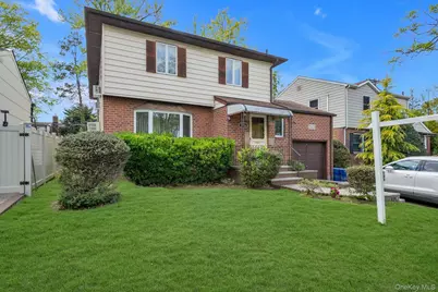7906 214th Street, Oakland Gardens, NY 11364 - Photo 22