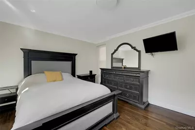 30 N Broadway #5E, White Plains, NY 10601 - Photo 16
