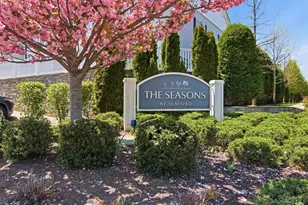 13 Spring Dr, Seaford, NY 11783 - Photo 20