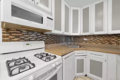 3121 Middletown Road #8A, Bronx, NY 10461 - Photo 6