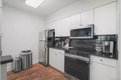 100 New Roc City Plaza #403, New Rochelle, NY 10801 - Photo 10