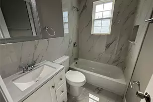 7 E Lakeland St, Bay Shore, NY 11706 - Photo 10